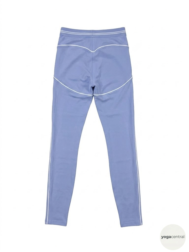 baby blue heart throb full yoga set